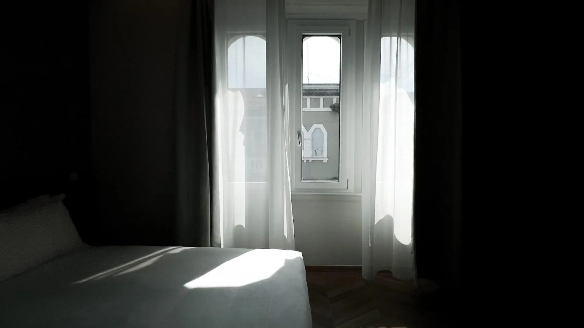 Rossovino Milano Boutique Bed & Breakfast 0*, Milan